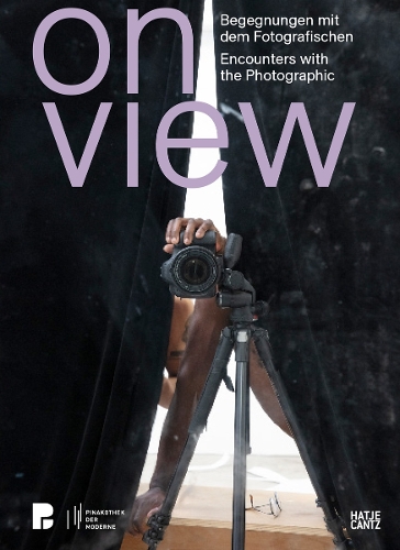 On View (Bilingual edition)